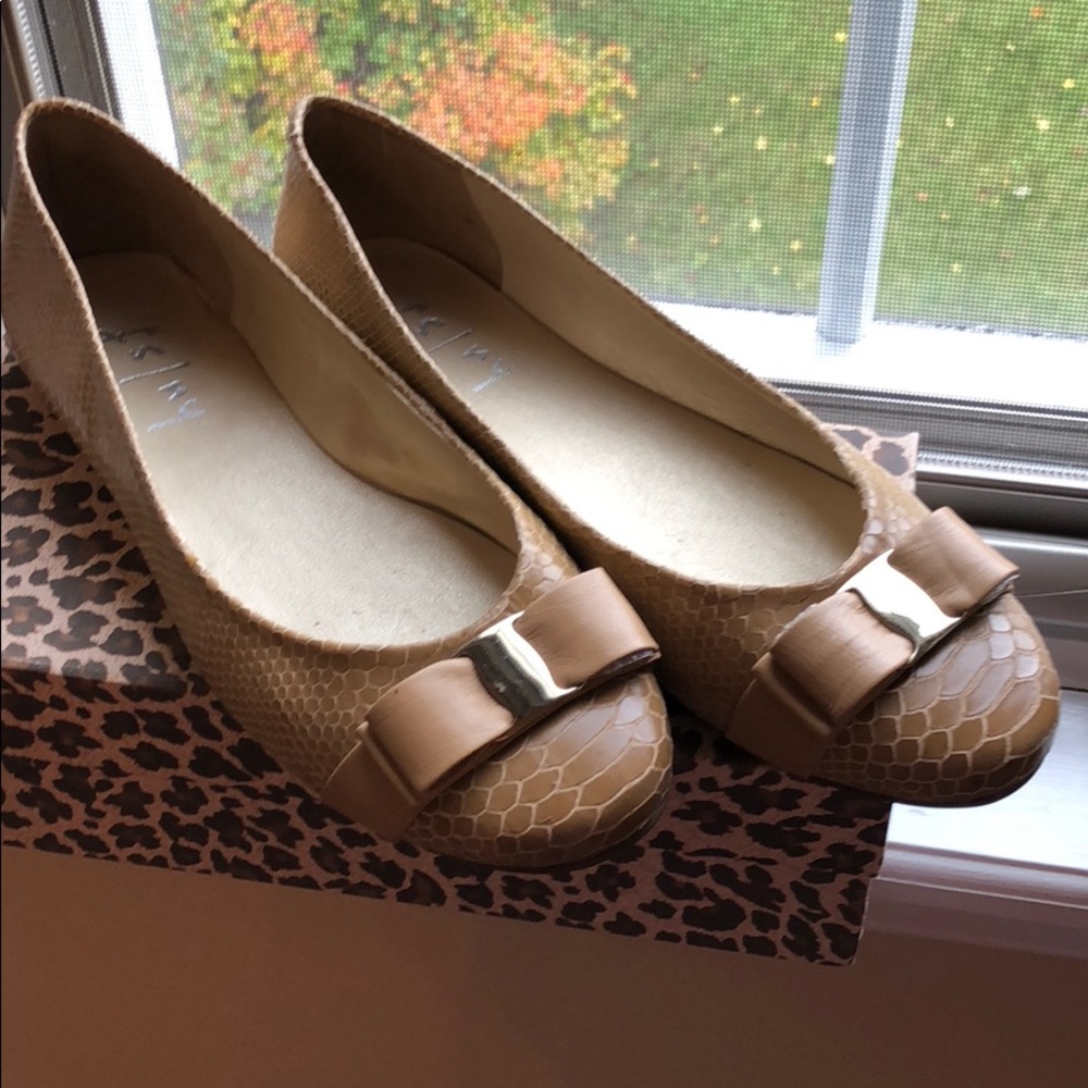 French Sole Women’s size 11 euro 42
